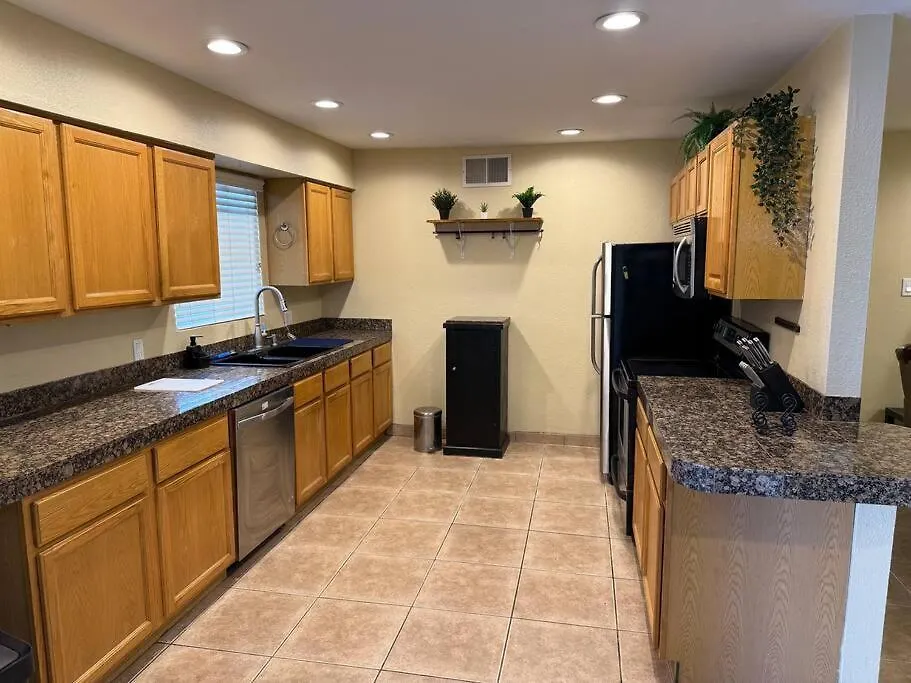 4 Bedrm 2 Ba Office Wifi Hiking House Central Phx Phoenix 0*,