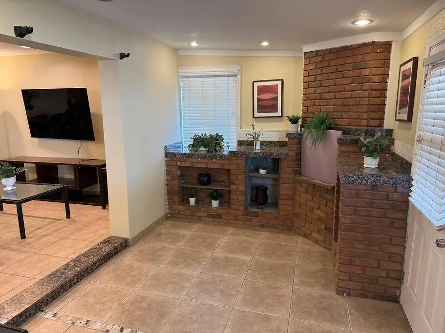 4 Bedrm 2 Ba Office Wifi Hiking House Central Phx Phoenix 0*,